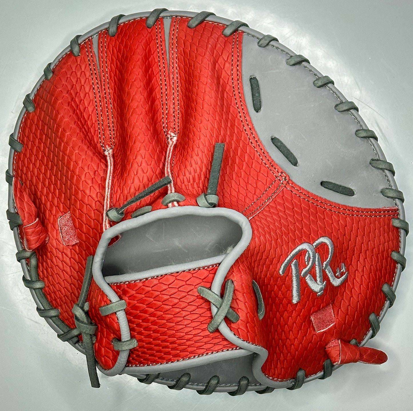 RR44 Custom Training pancake glove